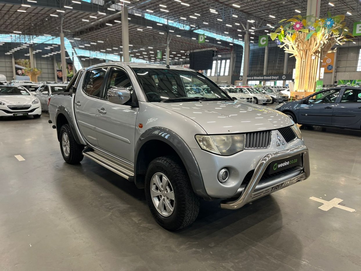 2010-mitsubishi-triton-2-5-di-d-100-kw-double-cab-4x2